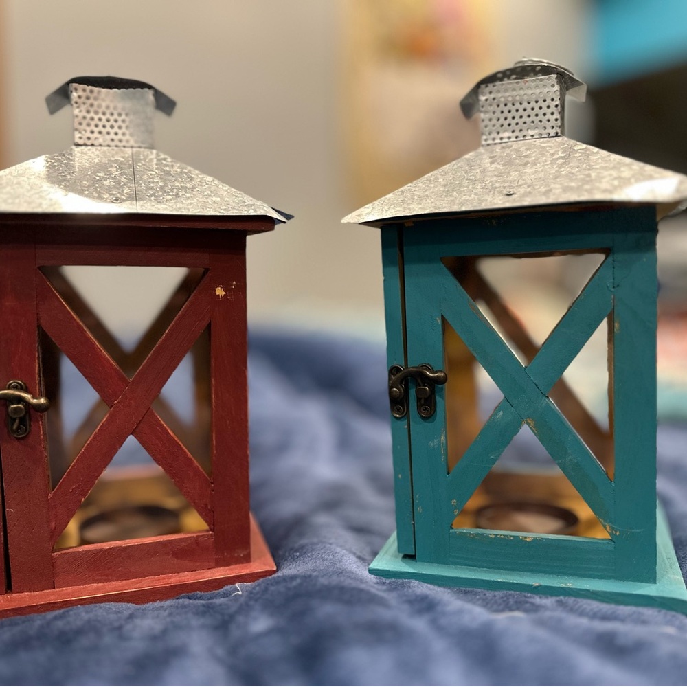 Rustic Red Lantern Set - Picture 4 of 10